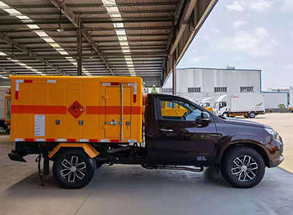 江苏爆破器材运输车